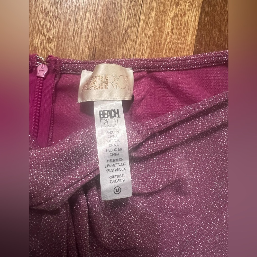 BEACH RIOT Suki Skirt In Beetroot Purple Shine size M (new, never worn, no tags) - Picture 7 of 8